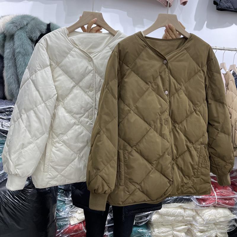 Winter round neck rhombus plaid light down jacket women's loose short liner wear jacket bread jacket light