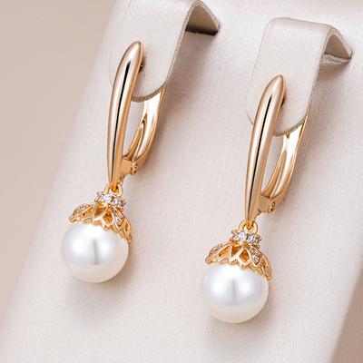 Roségoldfarbene Perlen-Hängeohrringe für Damen, einzigartige natürliche Zirkon-Accessoires, Metallblume, Hochzeitsschmuck