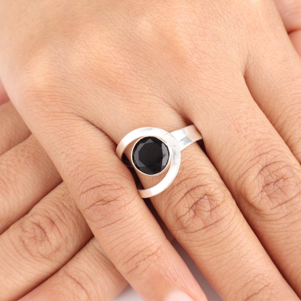 Black Onyx Gemstone 925 Sterling Silver Jewelry Handcrafted Ring Gift For Women RR-68-17