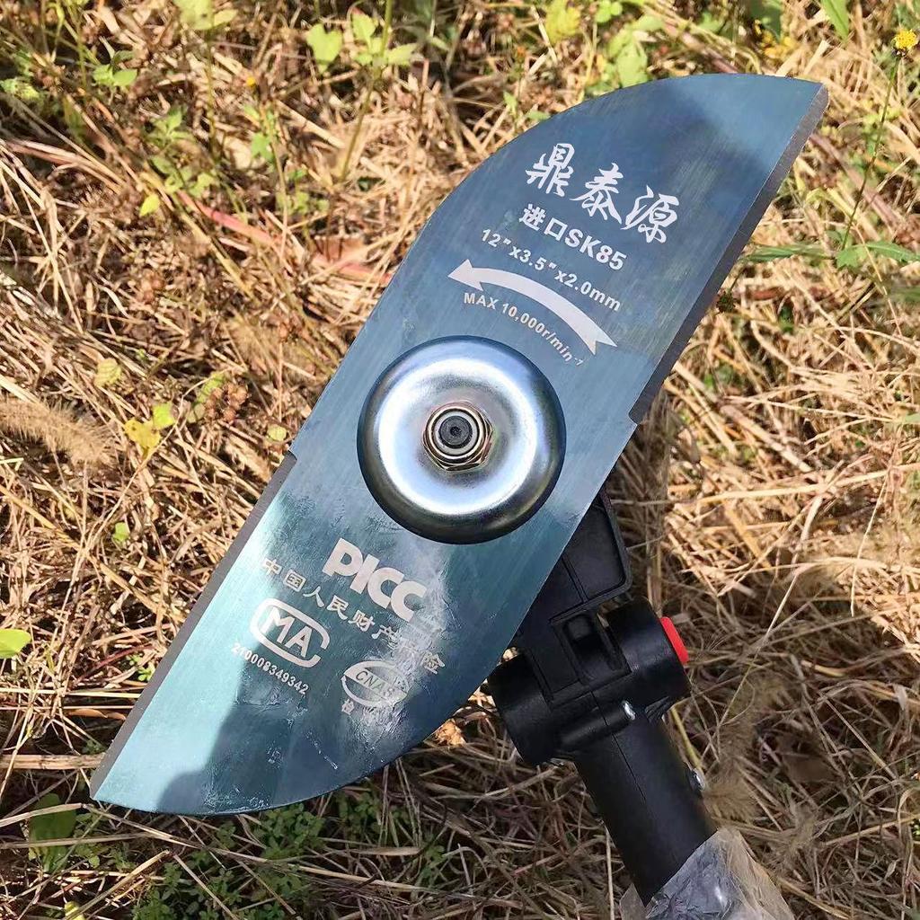 Universal Gasoline Lawnmower with Durable Dual-Sided High Manganese Steel Crescent Blade