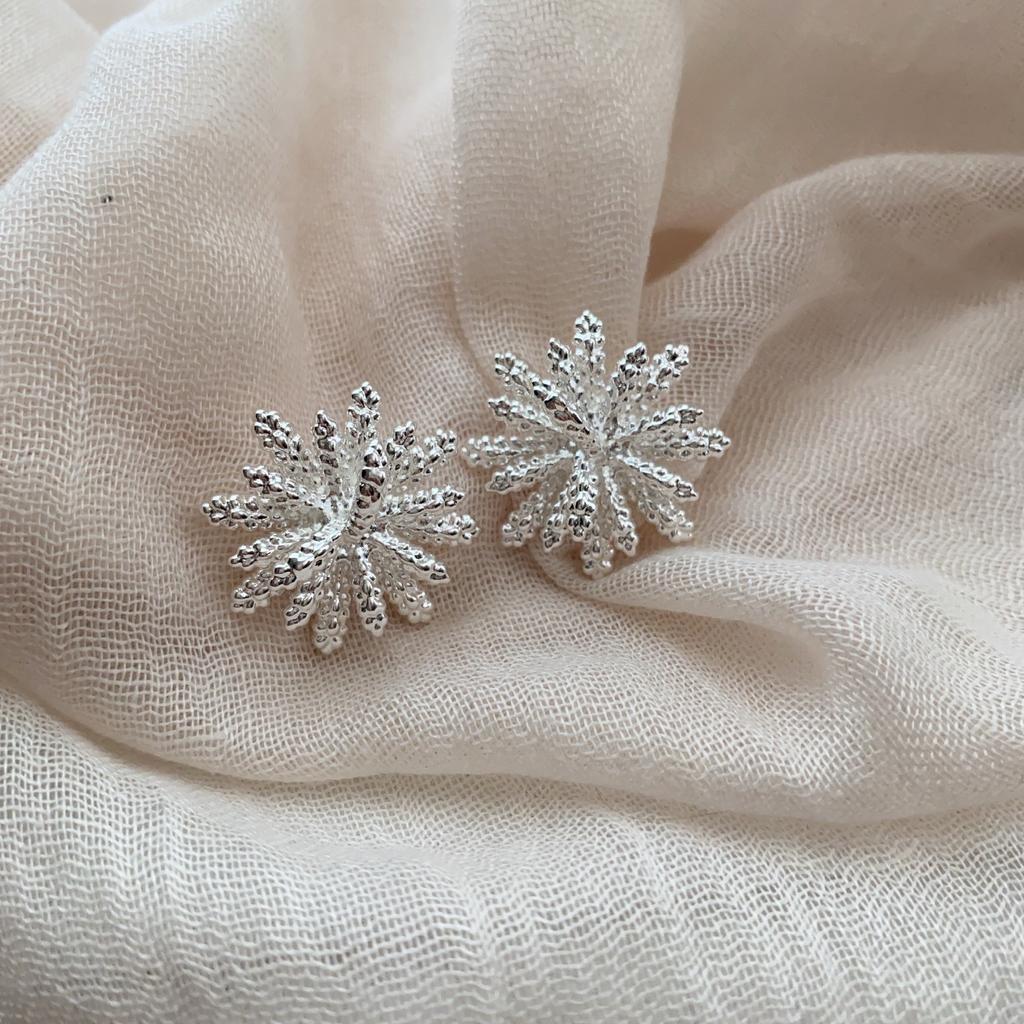 Gold And Silver Flower High-End Exquisite Stud Earrings, Earrings Temperament Niche Unique Beautiful Luxury Women'S Earrings