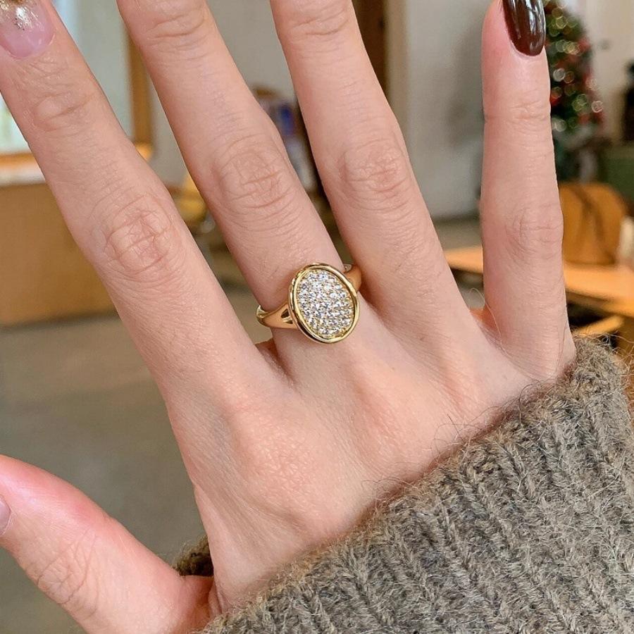 

Vintage antique oval full diamond ring niche index finger ring light luxury unique zircon ring