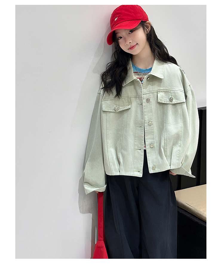 2026 Girls' Spring Denim Jacket: New Loose Versatile Short Top for Spring/Autumn