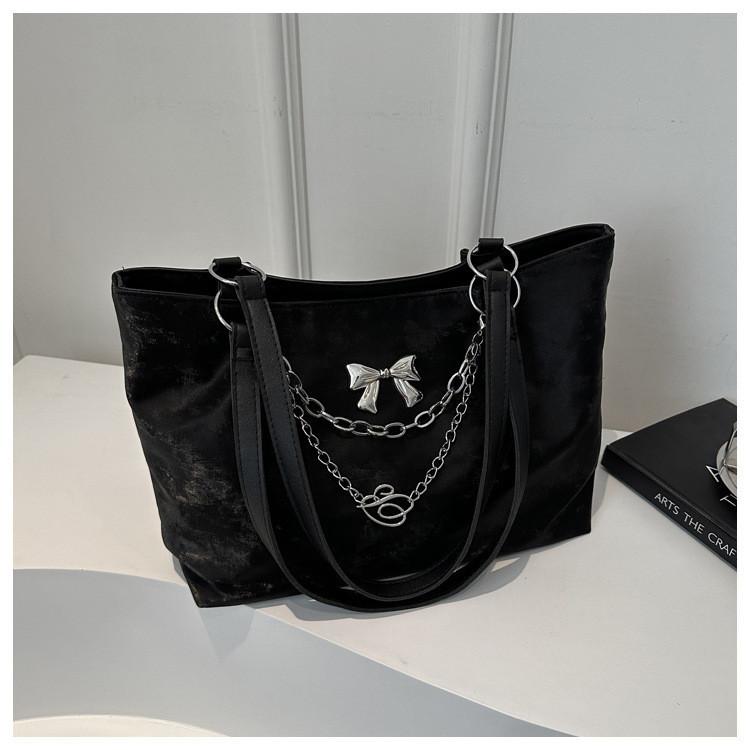 Large Capacity Chic Women's Bag 2024 New Chain Casual Butterfly Shoulder Tote Bag