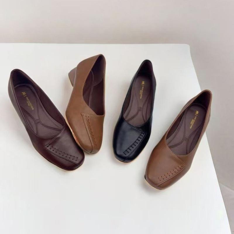 Leather square head temperament shallow mouth single shoes spring new flat bottom retro small leather shoes