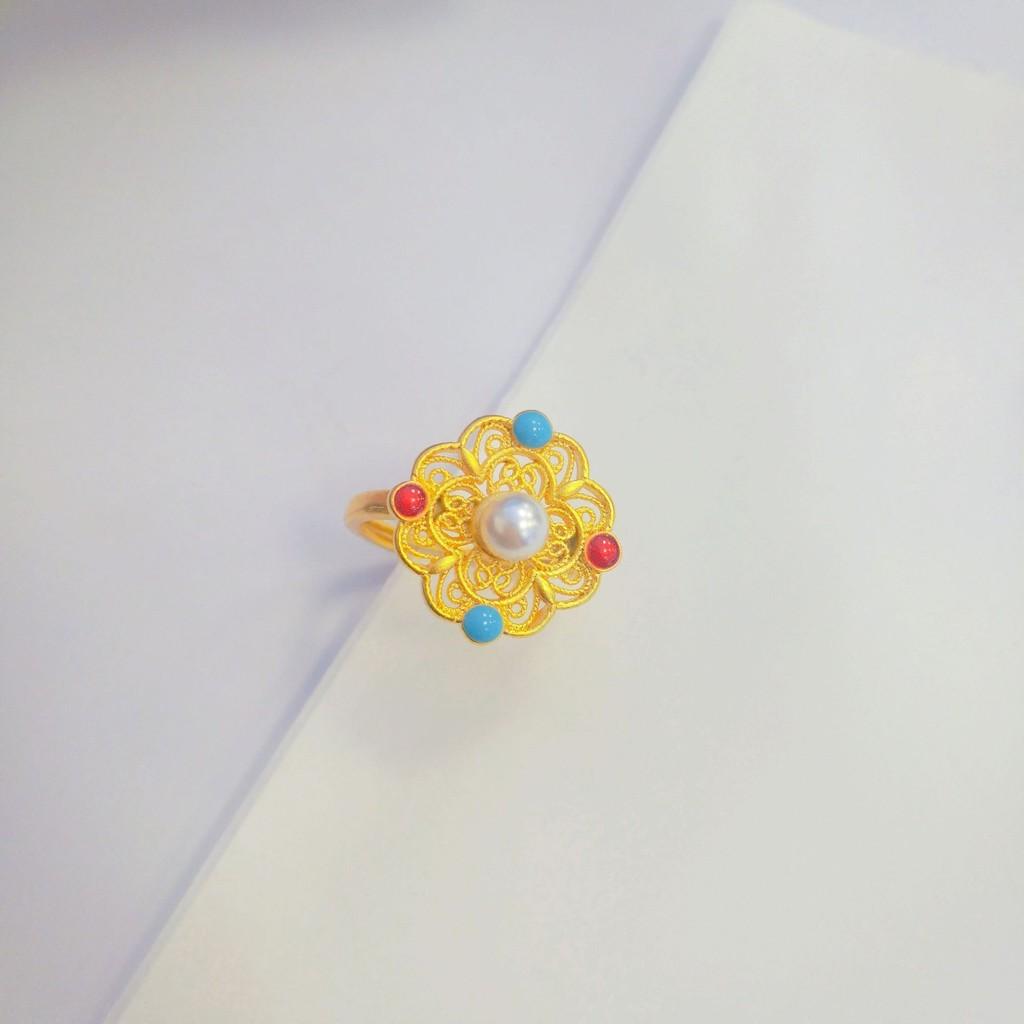 Antique Style Charming Enamel Ring With Royal Flower Design Perfect For 2024 Spring