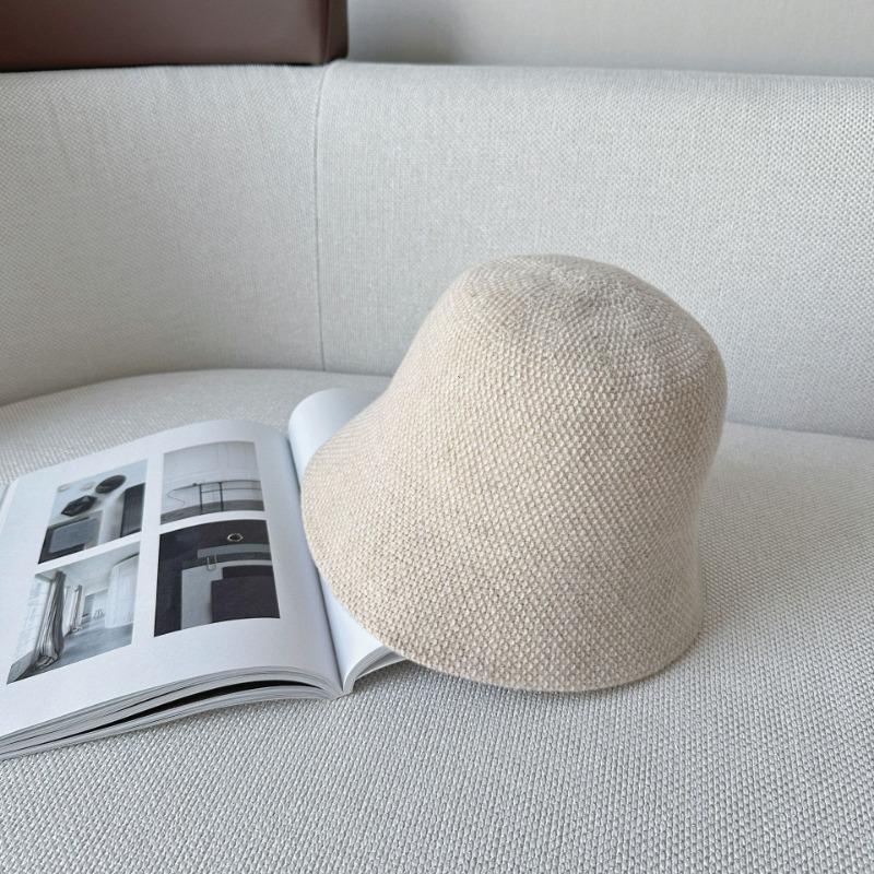 Wool Blended Bucket Hat Women's Japanese Simple Face Small Bucket Hat, Autumn and Winter Breathable Travel Fashionable Winter Hat