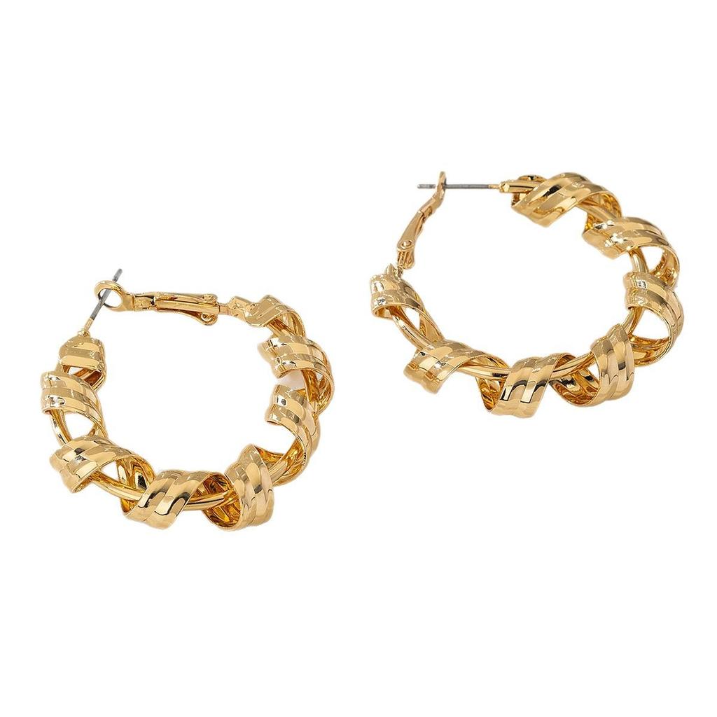 Modische Ohrringe für Damen