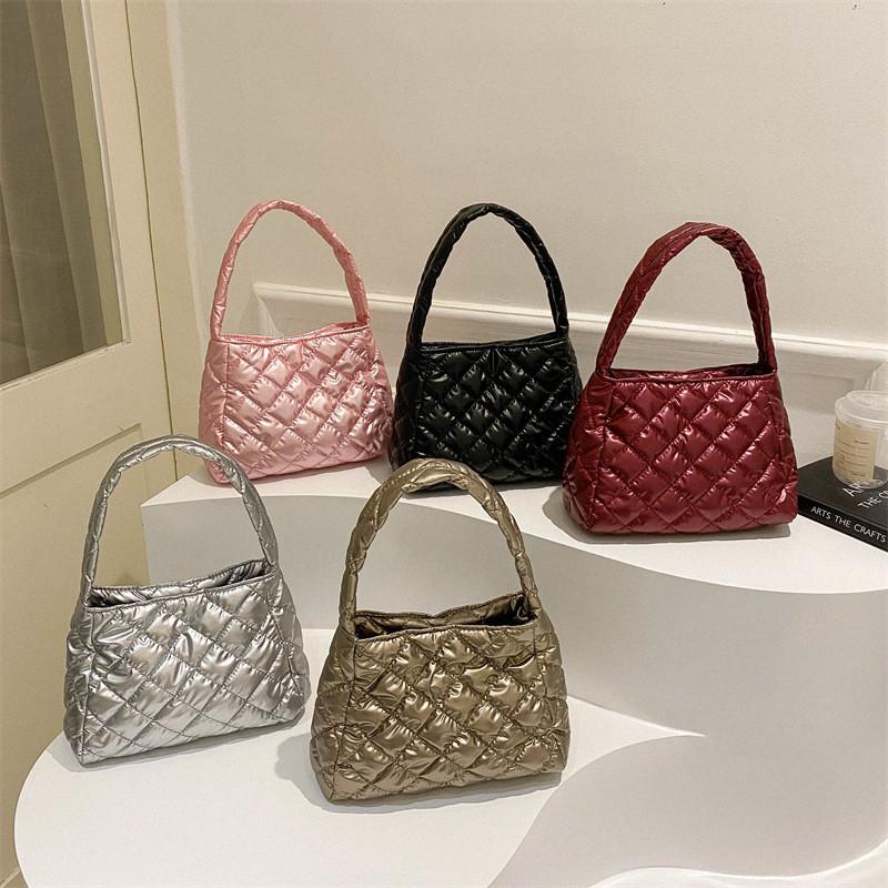 Chic Quilted Shoulder Bag Versatile And Trendy Small Square Handbag
