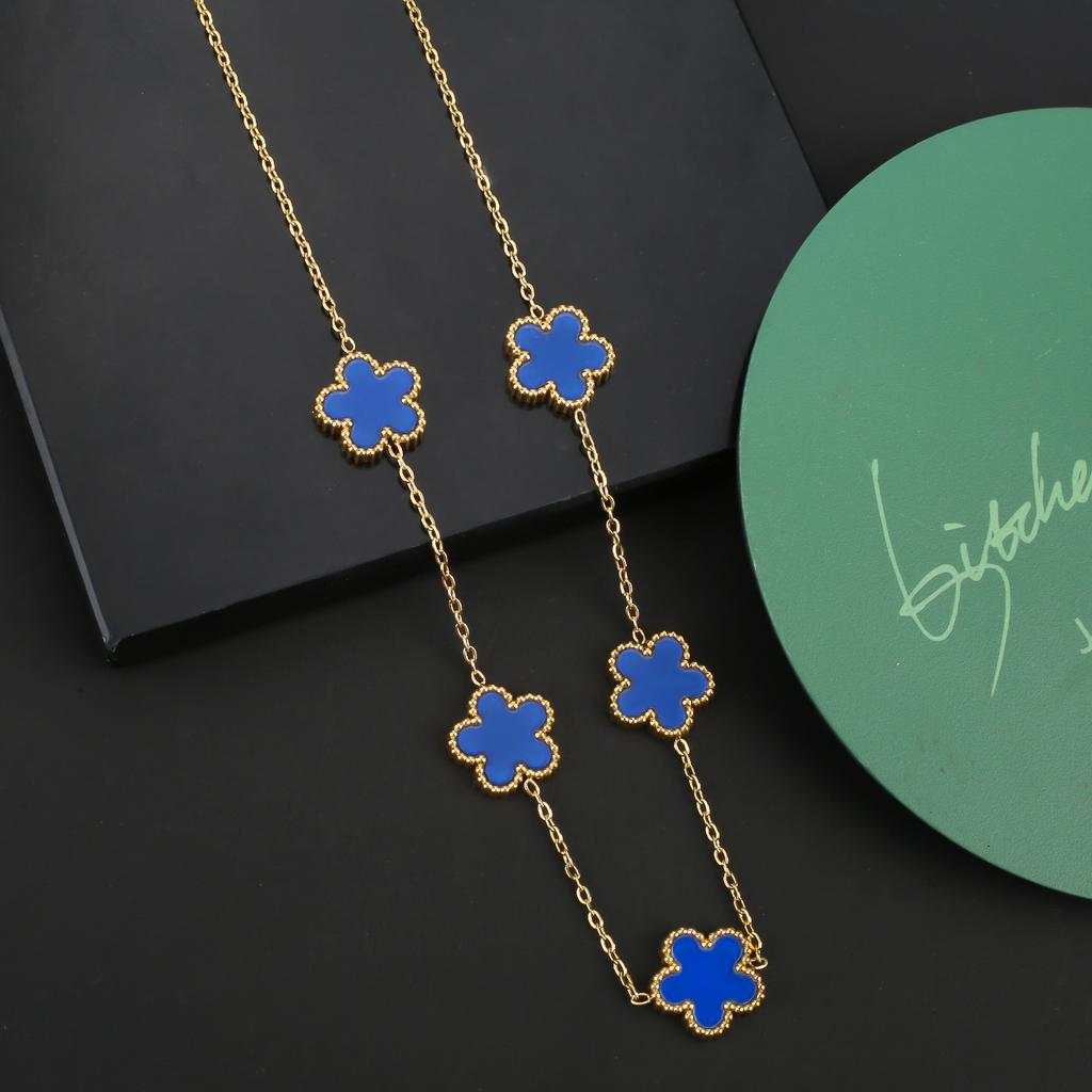 INS Nerezová ocel Pětilistá květina Čtyřlístek Náramek Šperky Sada Náhrdelník Náušnice Pro ženu Denní nošení Šperky