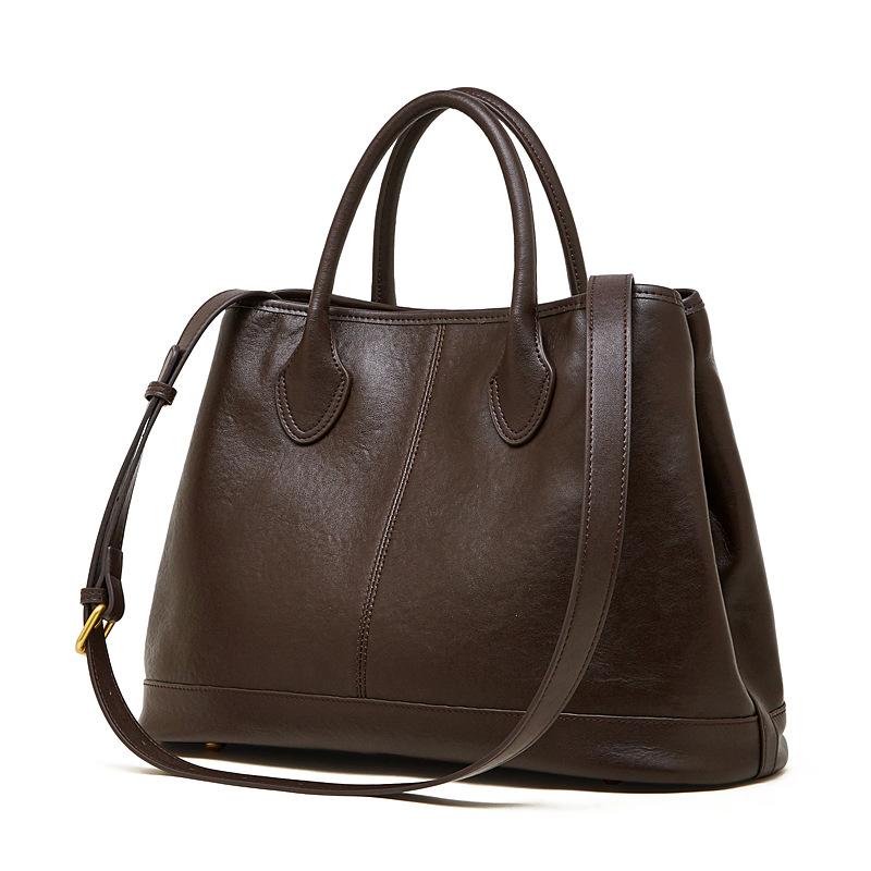 

Real Leather Handbag - Large Capacity Women s Bag, Fashionable Shoulder Bag, High-end Tote Bag One Size шоколадний