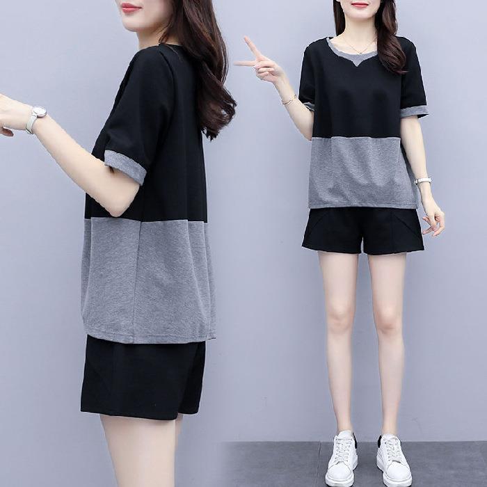 

Fashionable Short-sleeved Plus-size Suit for Women in Summer, Loose Slimming Shorts, Age-reducing Belly-covering Casual Two-piece Set 4XL