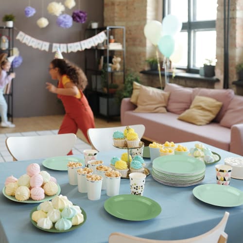 Breroa Gradient Green Paper Plates, 72-Pack, 7-Inch Disposable Round Dinner Plates, Heavy-Duty, for Weddings, Birthday Parties, and Table Decorations