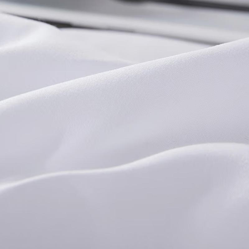 MENGJIE Class A Antibacterial Cloud-Feel Four Seasons Quilt