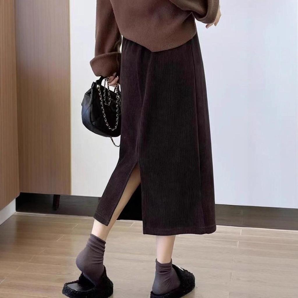 Women's High-Waist Black Corduroy Pencil Skirt - Mid-Length, Slim-Fit, Plus Velvet for Autumn/Winter 2025