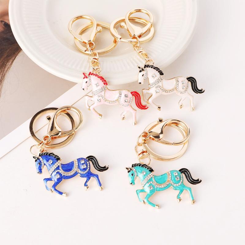 2026 New Horse Keychain Sparkling Crystal Metal Animal Pony Handbag Pendant Decoration Car Key Ring New Year Souvenir Gift