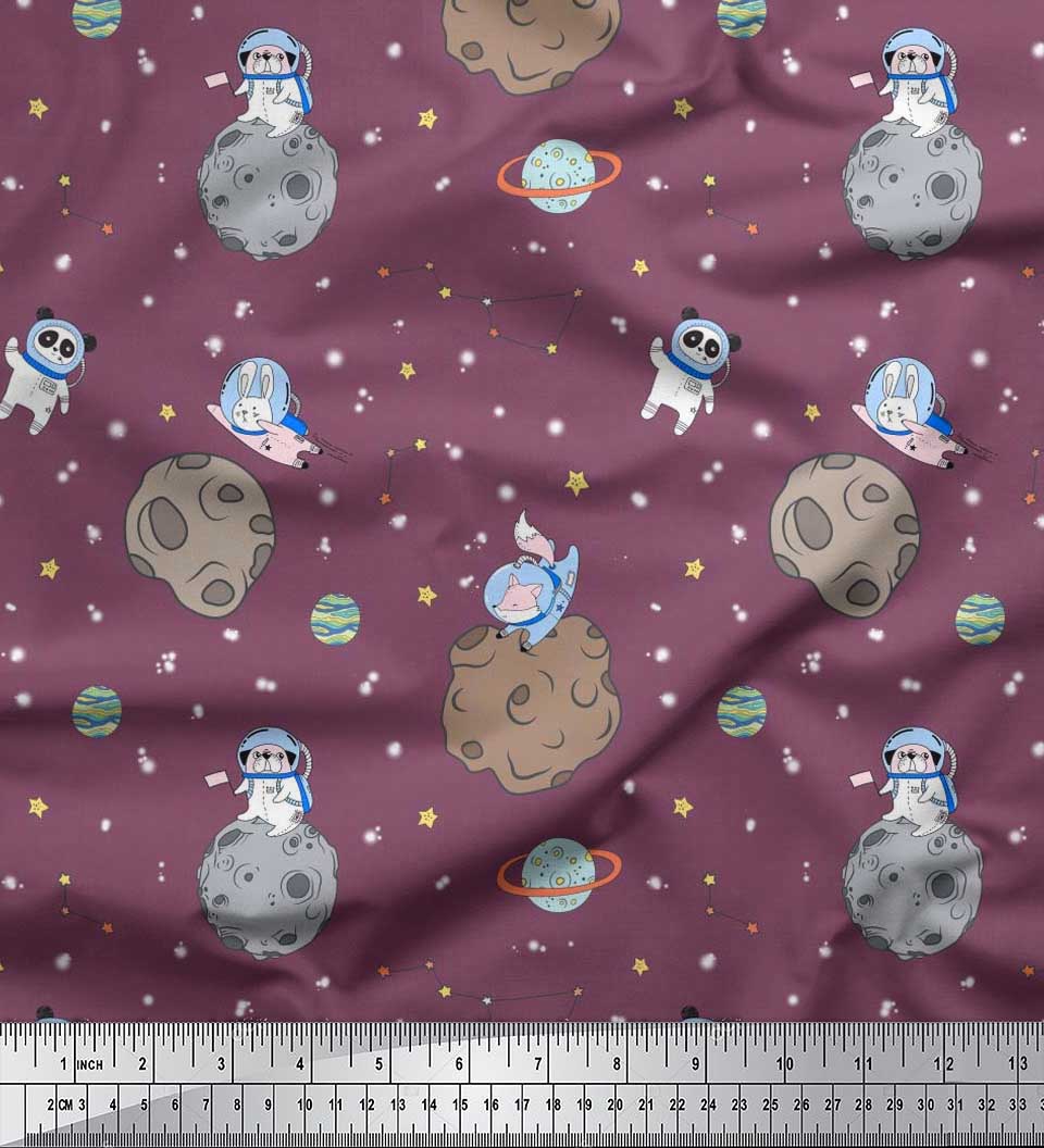 

Японська креп-сатин Soimoi Тварини-космонавти, зірки та планета Галактика Тканина з принтом на метри 42 дюйма 42 Inch Wide - Poly Crepe винний