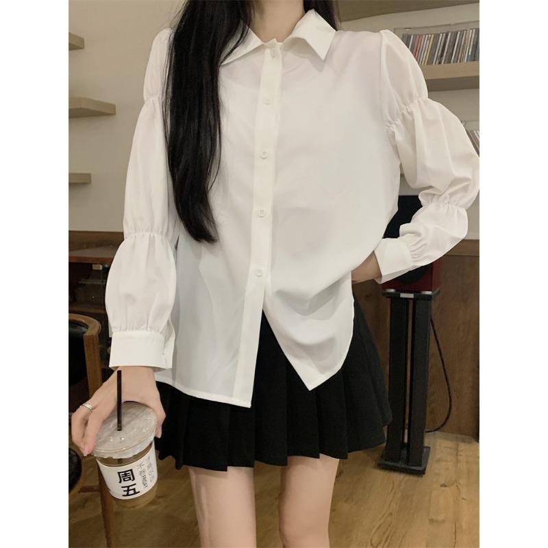 Fashion Niche Black Ladies Shirt with Buttons, French Retro Chic Bubble Long-sleeved Ladies White Top