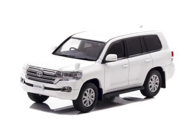 CARNEL 1/43 Scale Toyota Land Cruiser AX G Selection (URJ202) 2015 White Pearl Crystal Shine Finished Product CN431504