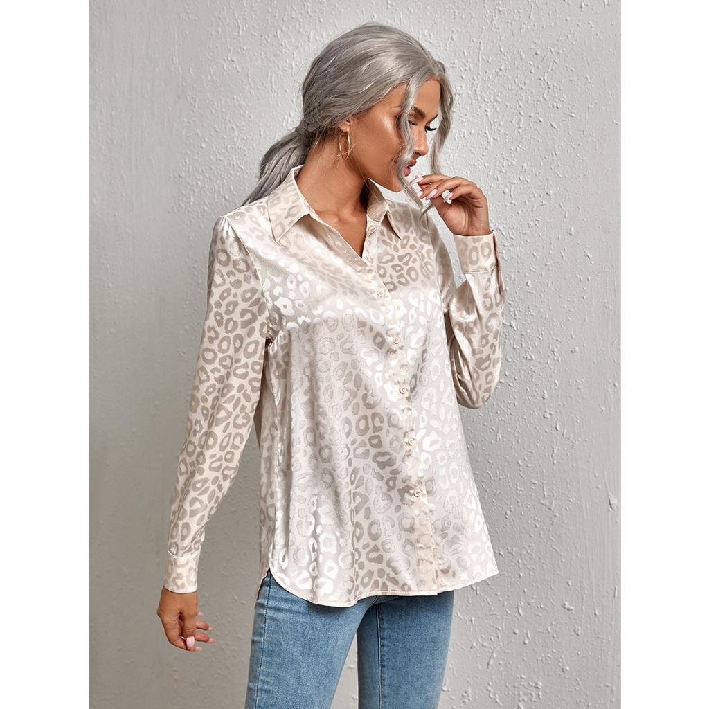 Women's Long Sleeve Lapel Button-up Leopard Jacquard Blouse Elegant Commute Shirt for Leisure