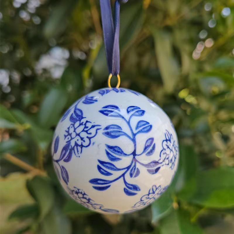Blauer und weißer Jingdezhen Keramikkugel-Anhänger - Auto- und Weihnachtsdekoration.