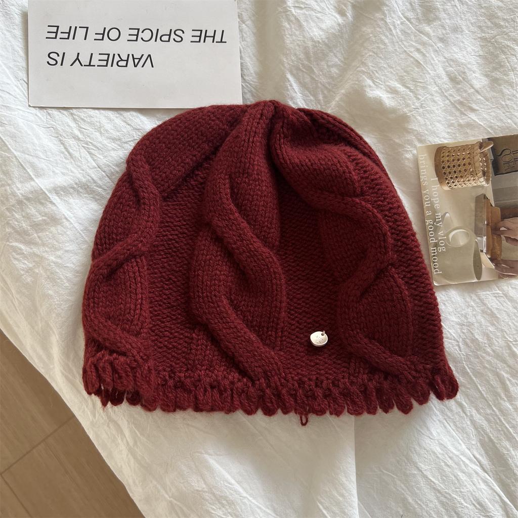 New Style Knitted Hat for Women In Autumn and Winter Small Face  Warm  Ear Protecting  Fashionable Woolen Cold Hat