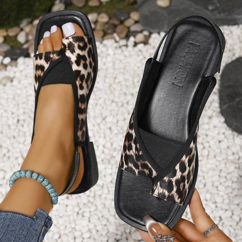 Large Size Flat Sandals for Women with Toe Covers European and American Square Toe Casual and Elastic Roman Sandals