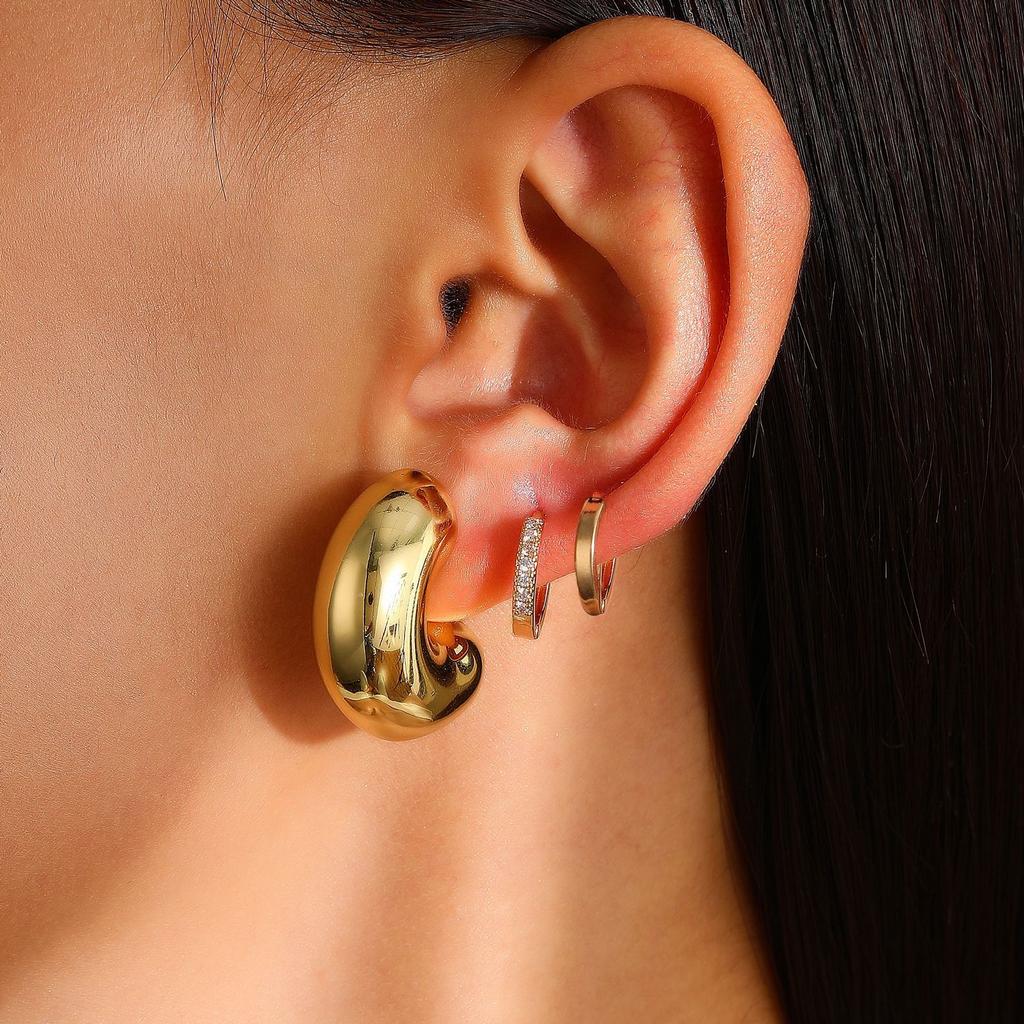 Cross-border Simple Earrings, High-end Niche Men's and Women's European and American Alloy Earrings, Personalized Temperament, Rock Punk Earrings.