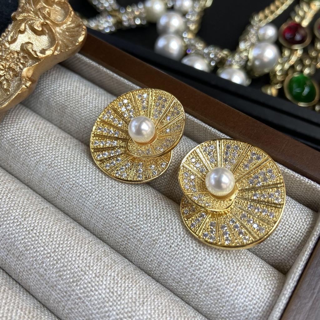 Full Diamond Screw Pearl Earrings Diamond Shining Versatile Shell Exquisite Round
