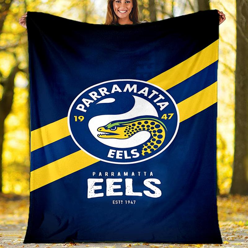 1pc Football Team (22) Theme Blanket - Digital Print, Polyester, Cozy for All Seasons, Perfect for Outdoor, Camping, and Travel