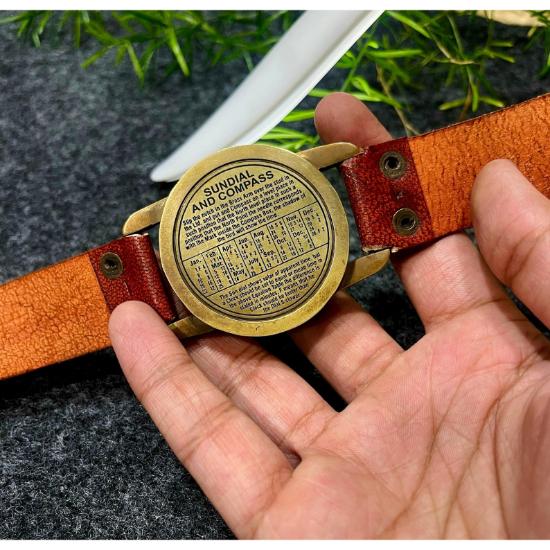 Bussola da Polso in Ottone Vintage con Cinturino in Pelle Bussola da Navigazione Indossabile per Escursionismo e Campeggio, Regalo Perfetto per Marito, Souvenir