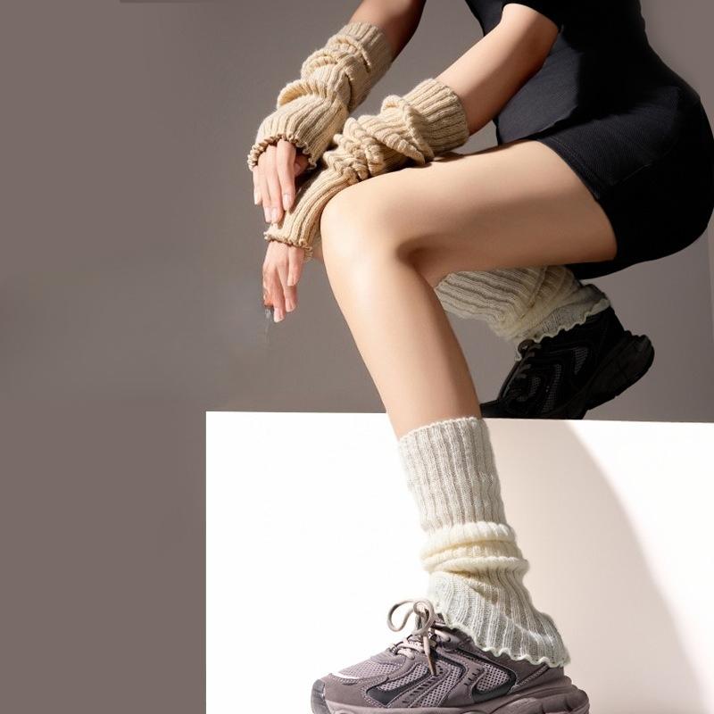 Knitted Socks, Women's Pile Socks, Autumn and Winter Calf Socks, Leg Guards, Long Stockings, Warm Knee Pads