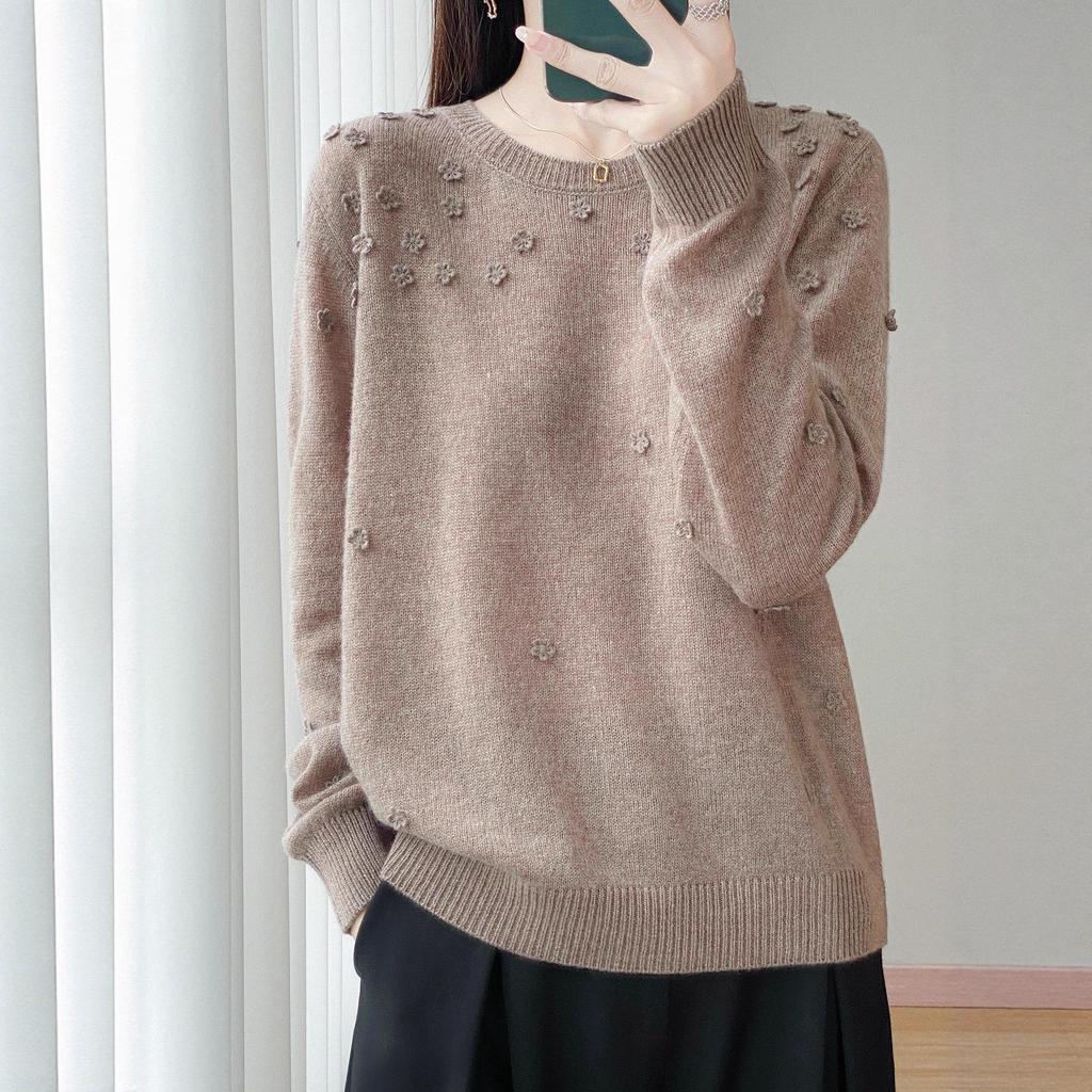 2025 Autumn/Winter Women's Pure Wool Embroidered Round Neck Knitwear Sweater: Long Sleeve, Loose Fit