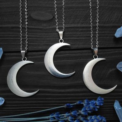 Großer Halbmond-Halskette für Frauen Pagan Hexe Stil Amulett Wicca Anhänger Mondmagie Schmuck Geschenk