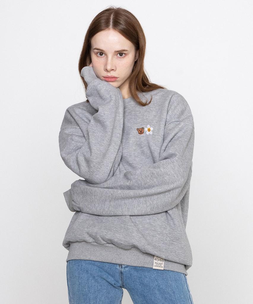 GRAVER [Unisex] Small Flower Bear Face Embroidered Smile Sweatshirt_Gray