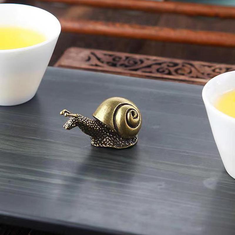 1 Piece Make Old Brass Snail Ornaments Animal Sculpture Mini Tea Pet Zen Garden Decoration Gift Handmade Metal Feng Shui Crafts