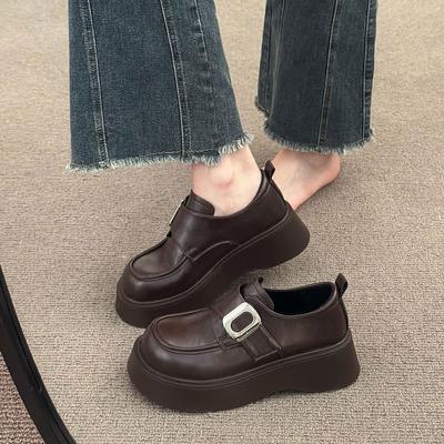 Zapatos de tacón de plataforma pequeños de cuero para mujer, zapatos individuales retro marrones versátiles británicos para el nuevo resorte de mujer