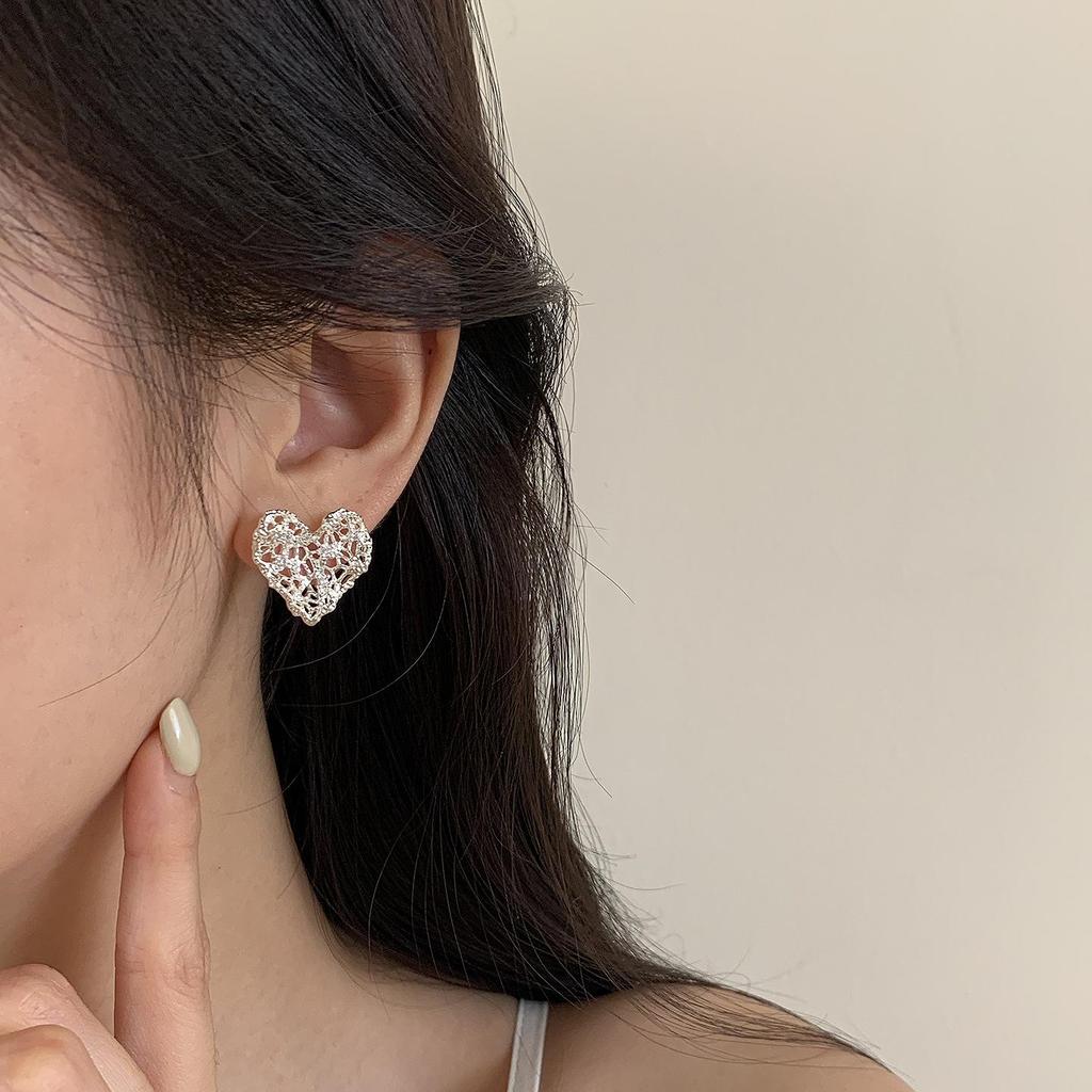 Elegant Irregular Heart Earrings - European & American Style Trendy Studs for Women