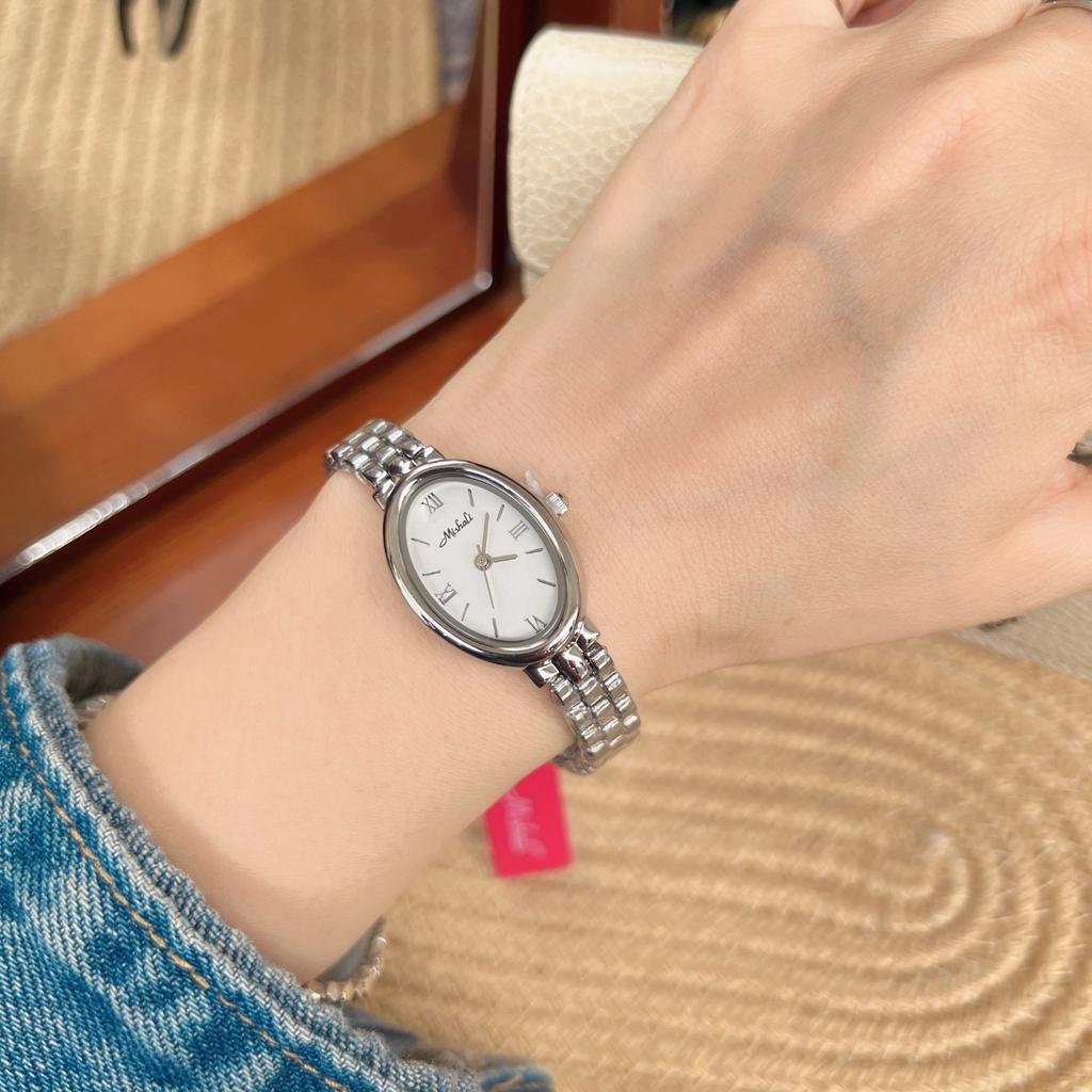 Pigeon Egg Dial Watch Ladies Steel Belt Watch Light Luxury Temperament Watch Delicate Oval Watch