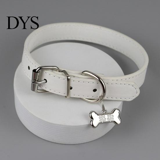 Bequeme Kurze Halskette Damen Choker Knochen Anhänger Mehrere Löcher Verstellbare Länge Metallschnalle Kunstleder Faux