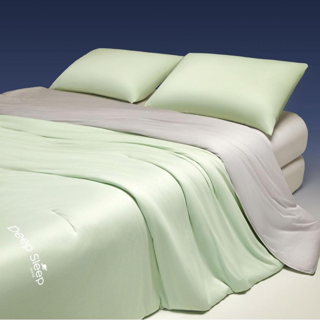 Temperature Control Cooling Quilt: All-Season Machine Washable Knitted Cotton for Deep Sleep