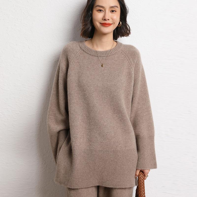 Lazy wind round neck loose large size sweater women's autumn and winter new casual hem split knitted sweater women