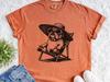 Vintage Englische Bulldogge Strand T-Shirt, Lustiges entspannendes Bulldoggen im Stuhl Tee, Retro Sommer Hundemama Papa Geschenk