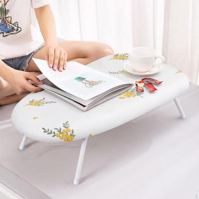 Bügelbrett, Tischplatte, kleines Haushaltsutensil, Arbeitsplattentisch