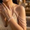 Boho Schichtige Kunstperlen Körperkette Goldfarben Schulterhalskette Fingerring Armband für Damen Sommer Strandurlaub Schmuck