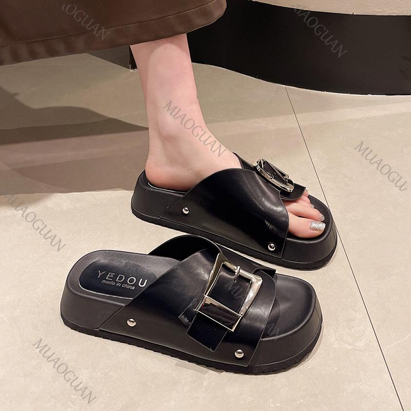 Fashion Slippers Women Summer Outside Wear New Flat Thick Bottom Leisure Beach Slipper Shoes for Women Fashion Buckle Sandals Slides