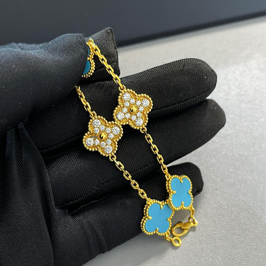 Gold Four-Leaf Clover & Five-Flower Pendant Necklace, 18K Plated, Elegant Gift for Her