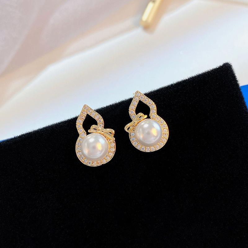 

Серьги-тыквы с жемчугом и бантом, женские серьги-иглы, нишевый дизайн