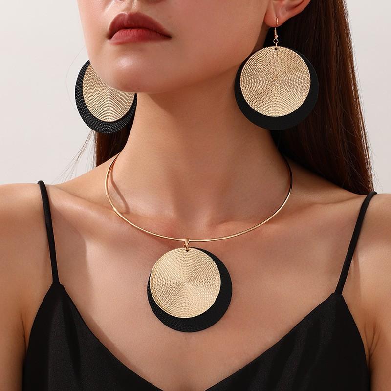 European and American Personalized Metal Geometric Collar Creative Simple Metal Necklace Bracelet Jewelry Set