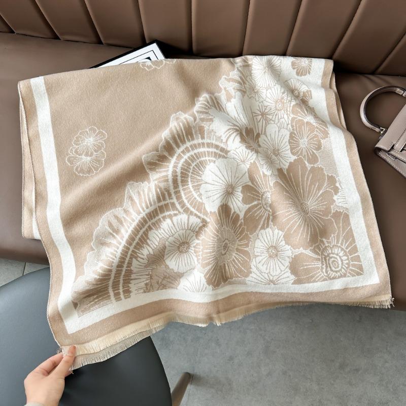 New Autumn and Winter Warm Thickened Imitation Cashmere Scarf Women Dignified Atmosphere Air Conditioning Shawl Scarf